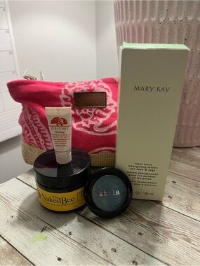 Stila, Origins etc with  cosmetic bag